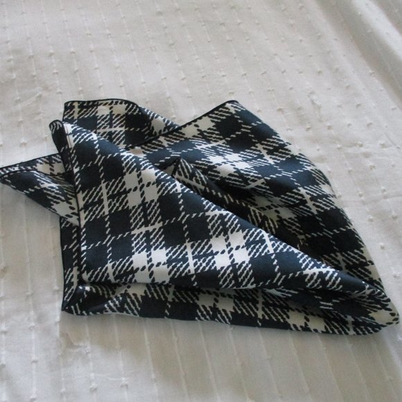 Black & white buffalo check silk scarf - Picture 5 of 5